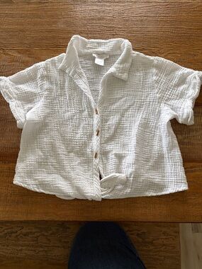 Cropped White Gauze Button-Down Shirt with Collar